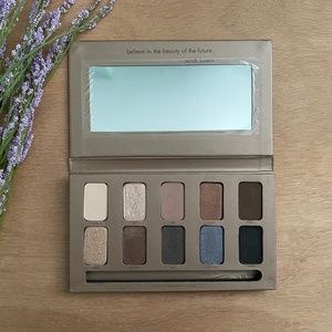 Stila In the Light Eyeshadow Palette